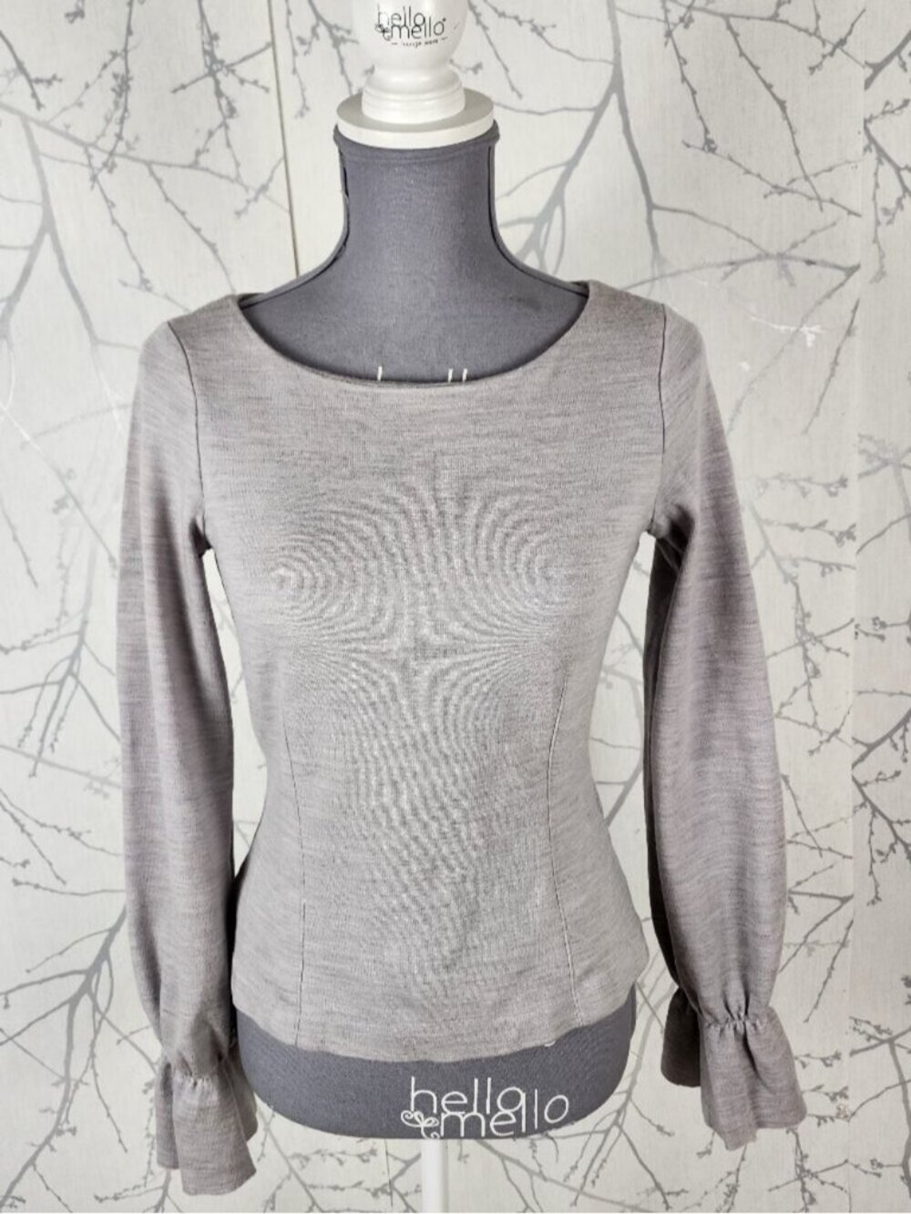 Club Monaco Gray 100% Wool Knit Boat Neck Cinch Bell Sleeve Sweater